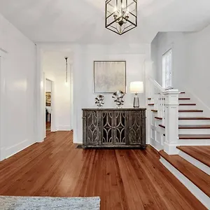 Holiday home Exquisite Two-story Located In Midtown, Memphis